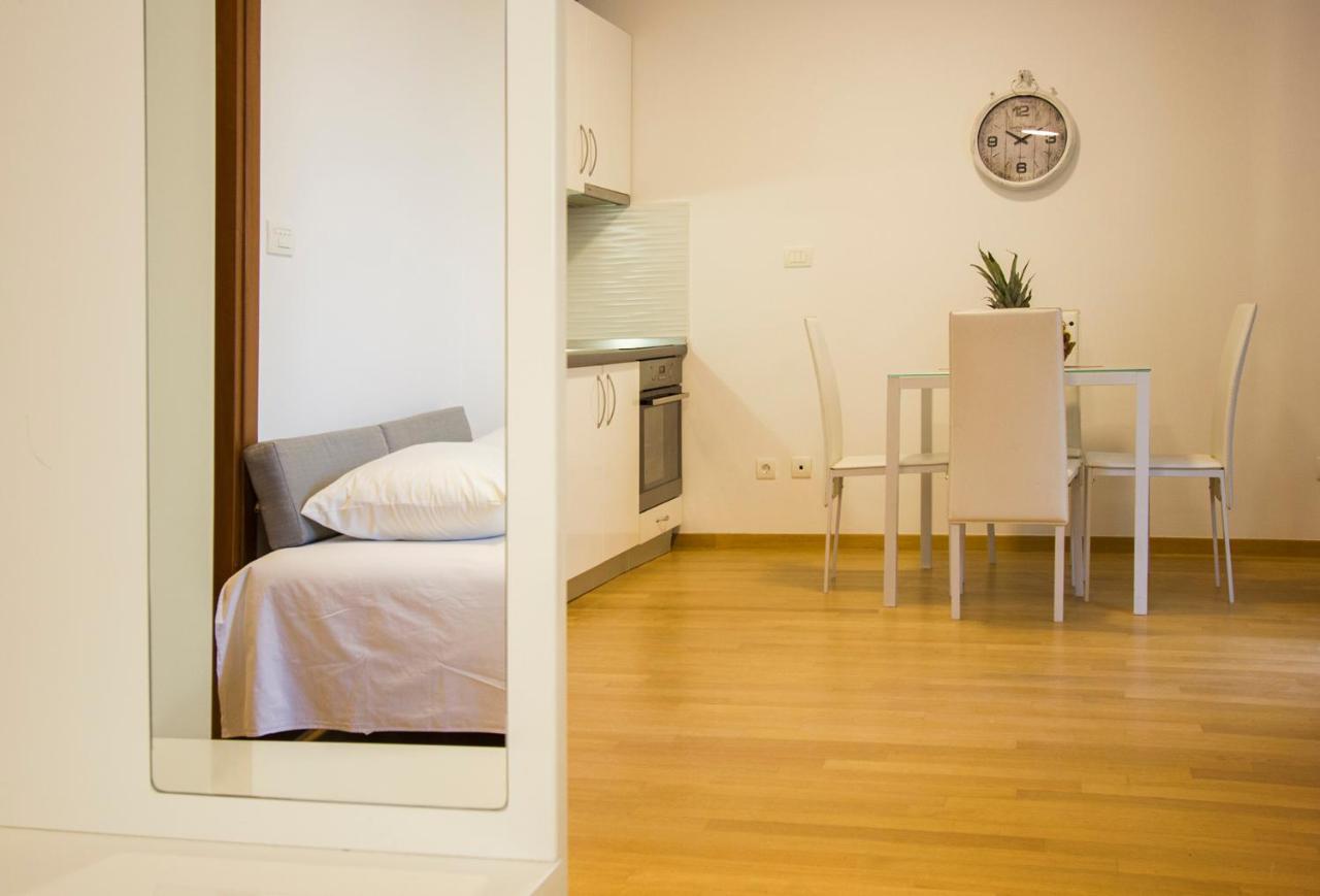 Apartment Luka Split Buitenkant foto