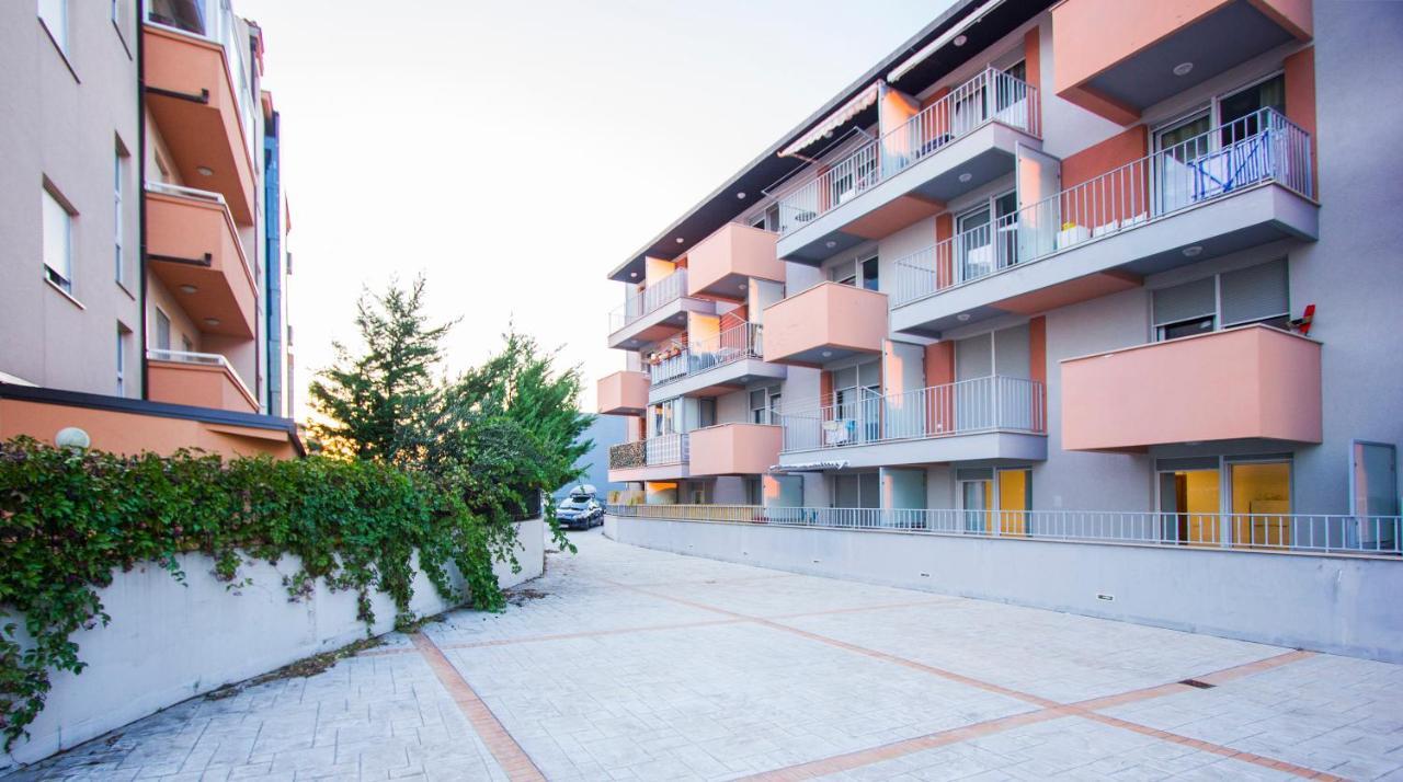Apartment Luka Split Buitenkant foto